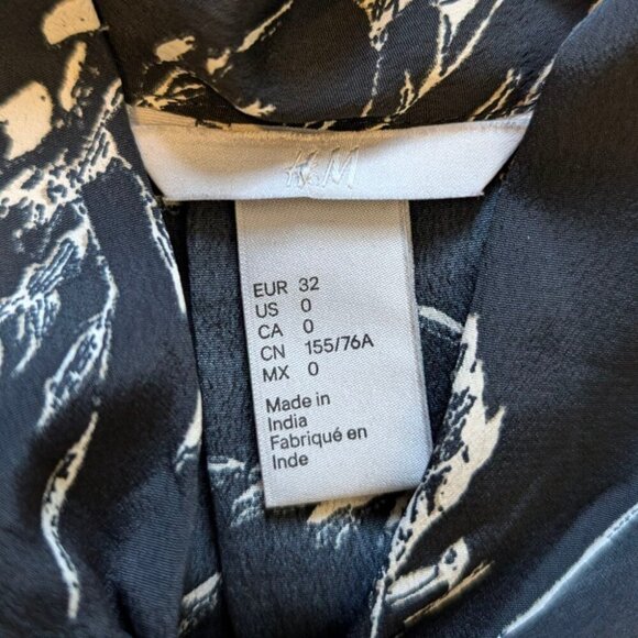 H&M Dark Necktie Blouse - Picture 8 of 9